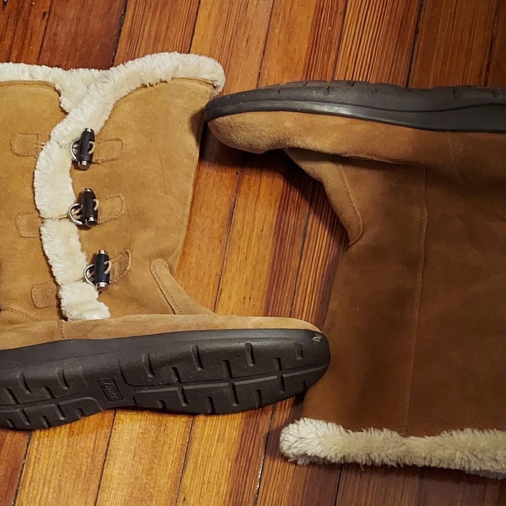 Bass "Grove" Women's Shearling style Suede Boots-8M-Chestnut